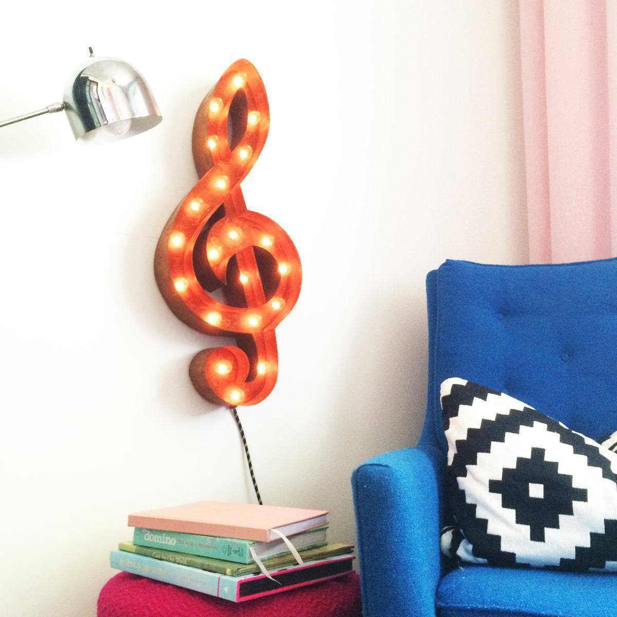 Marquee Symbol Lights - 24" Treble Clef Music Vintage Marquee Lights Sign (Rustic)